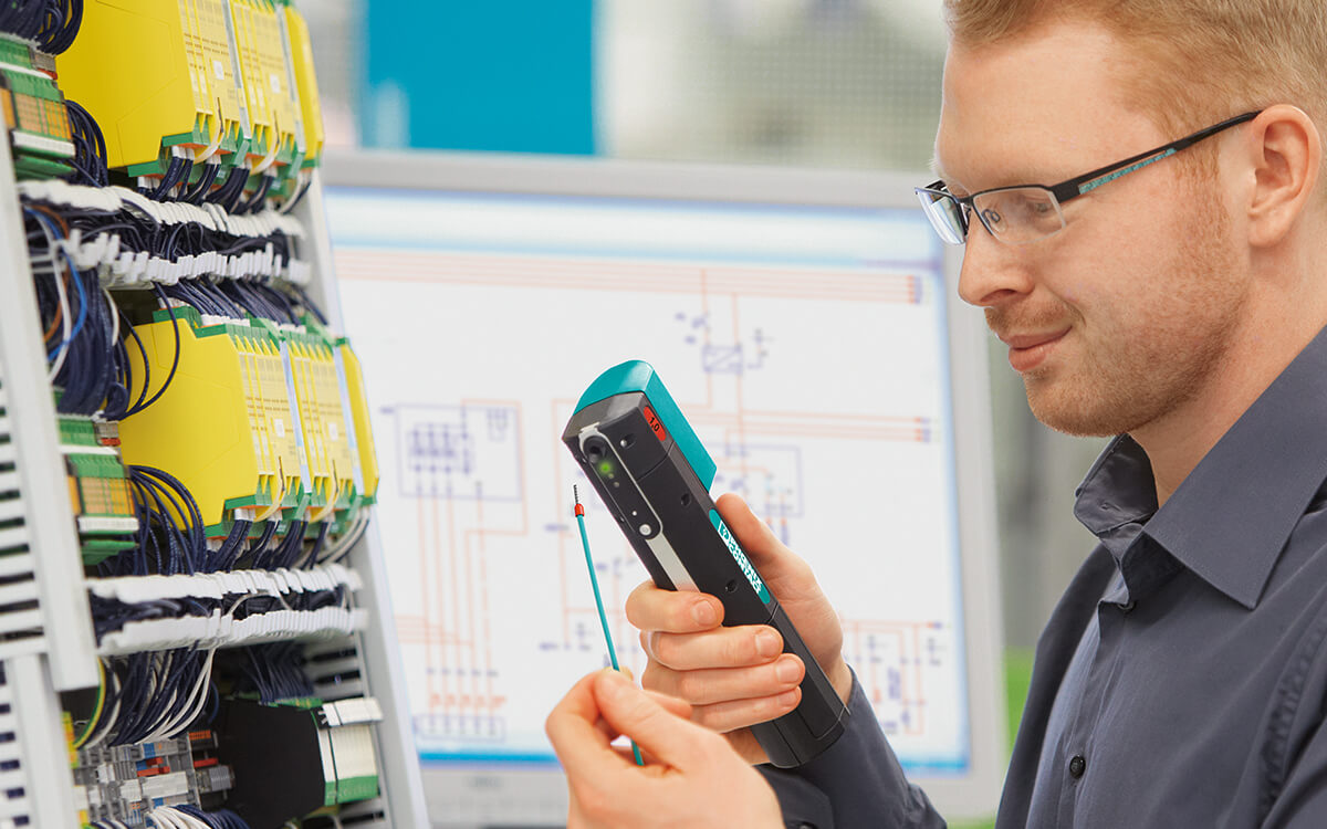 Automatic devices for the fast wire processing